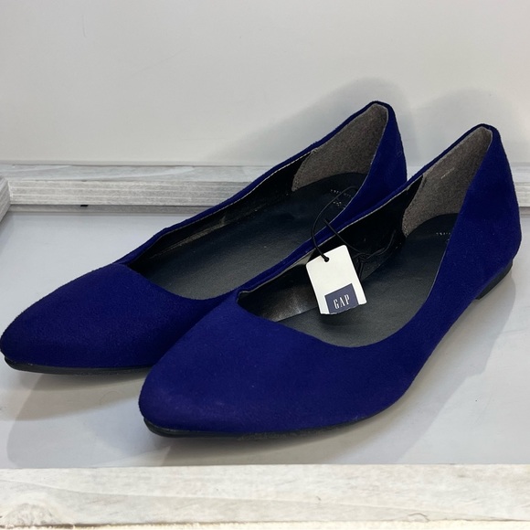 GAP Shoes - Purple suede ballet flats